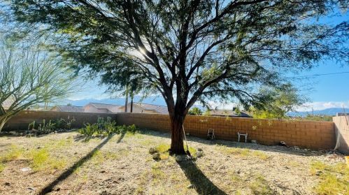 13695 Nahum Dr, Desert Hot Springs CA  92240-6019 exterior