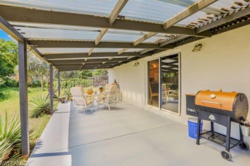 5021 Catalina Ct, Naples, FL 34112-6993