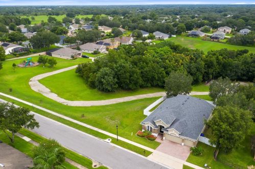 2424 Pond Cove Way, Apopka FL  32712-4886 exterior