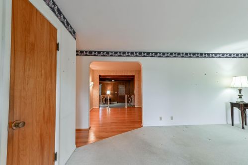 706 Dudley Pike, Covington, KY 41017-9671