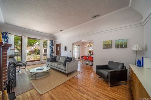 2111 Eucalyptus Ave, Long Beach CA  90806-4518 exterior
