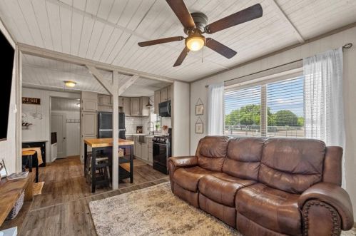 1550 Reno Rd, Azle TX  76020-6335 exterior
