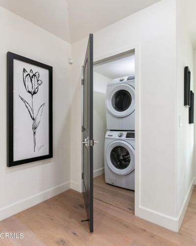 5301 Norwich Ave, Van Nuys CA 91411-3634 exterior