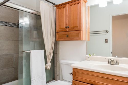 42 Vista Ct, South San Francisco CA  94080-5552 exterior