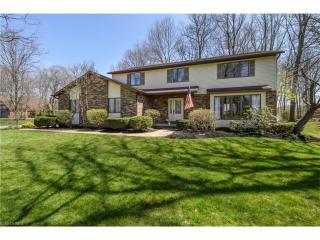 7666 Onyx Ave, Massillon, OH 44646-9206
