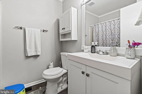 4303 Lakeview Pkwy, Locust Grove VA  22508-5515 exterior