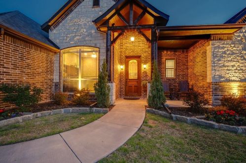 2903 Mallard Dr, Greenville TX  75402 exterior