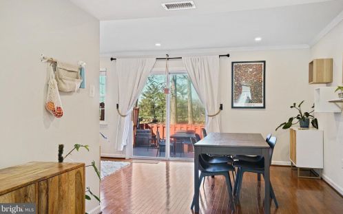 2770 Hyson Ln, Falls Church VA  22043-3522 exterior