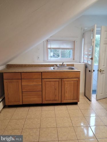 429 Jefferson Ave, Cheltenham PA  19012-2025 exterior