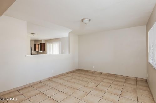 5459 Edgemont Ave, Phoenix AZ  85035-1808 exterior