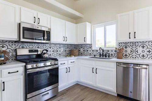 53620 Avenida Alvarado, La Quinta CA  92253-3597 exterior