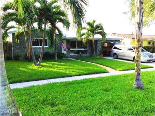 2004 31st Ct, Hollywood FL  33021-4414 exterior