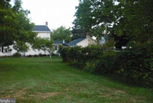 1111 Delta Rd, Red Lion PA  17356-9724 exterior