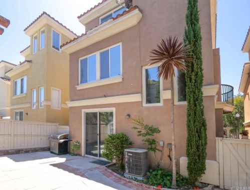 1863 213th St, Torrance CA  90501-2833 exterior