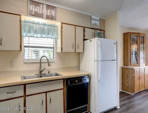 814 Lychee Dr, Sebastian FL  32976-2572 exterior