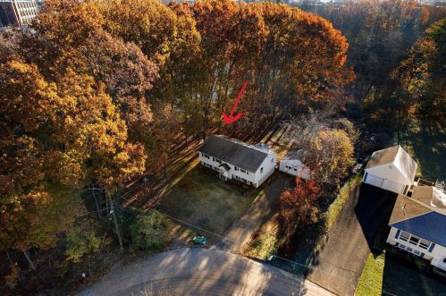63 Prospect St, Dover, NH 03820-3304
