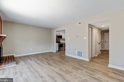 601 Clearwater Ct, Herndon VA  20170-4125 exterior