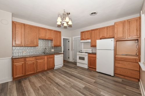 3115 Brisbane Ave, Milwaukee WI 53207-2605 exterior