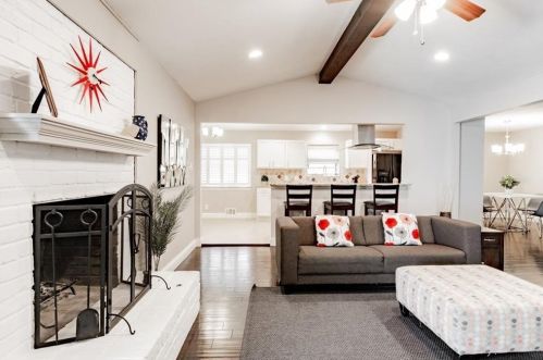 421 Ridgewood Dr, Richardson TX  75080-1824 exterior