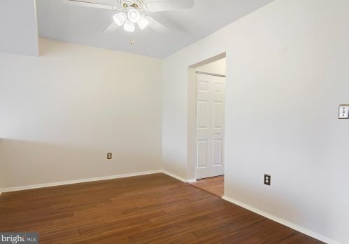 5447 Pond Rd, Harrisburg PA 17111-3765 exterior