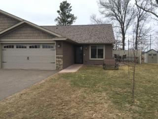 2525 Lake Ct, Altoona, WI 54720-1490