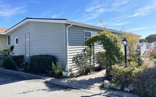 3 Oceanview Ave, Princeton By The Sea, CA 94019-2302