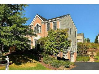 1014 Mayfair Dr, Canonsburg, PA 15317-8526