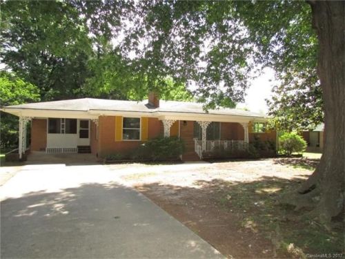 1122 Terrace Dr, Salisbury, NC 28146-6067
