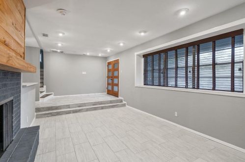 6609 Genoa Rd, Fort Worth TX  76116-1812 exterior