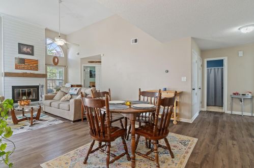 1927 Patrician Way, Fort Walton Beach FL  32547-1036 exterior