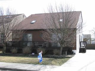 1310 Ray Ave, Brigantine City, NJ 08203-2740