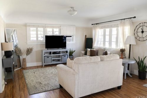 552 E St, Ontario CA  91764-4226 exterior