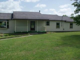 2189 Miller Crossroads Rd, Hillsboro, TN 37342-3721
