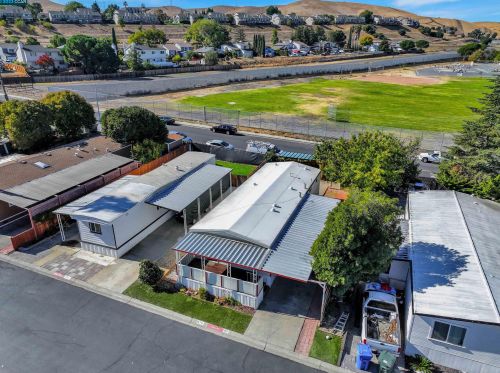 616 Bounty Dr, West Pittsburg CA  94565-2962 exterior