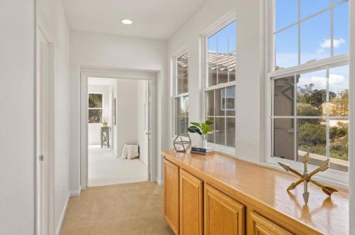 7507 Mona Ln, San Diego CA 92130-5621 exterior