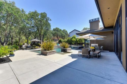 2913 Capetanios Dr, Folsom CA  95762-4606 exterior