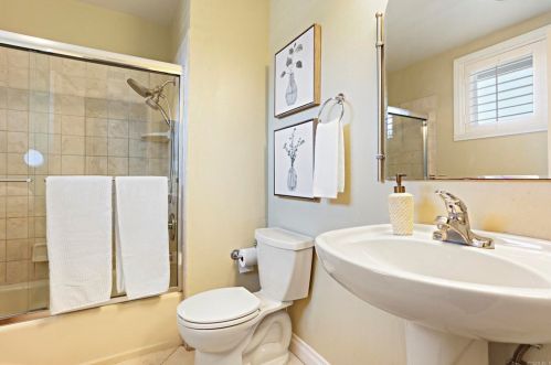 9941 Halberns Blvd, Santee CA  92071-1439 exterior