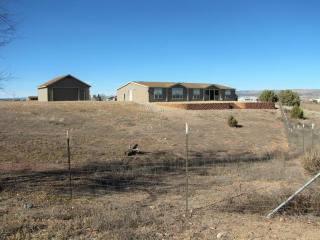 850 Little Ranch Rd, Paulden, AZ 86334-4008