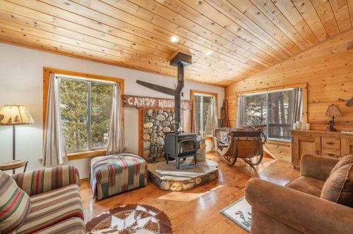 14836 Northwoods Blvd, Truckee CA 96161-7053 exterior