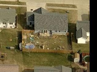 134 Donald Dr, Alburnett, IA 52202-7710