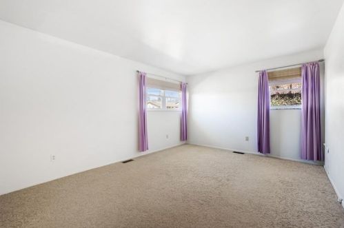 213 Hankey Farms Dr, Noblestown PA 15071-9301 exterior