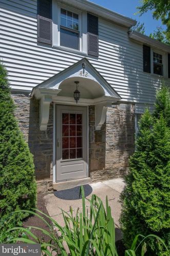 412 Grange Rd, Wayne, PA 19087-2920