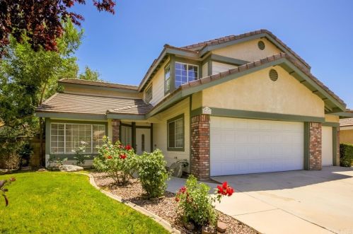 2636 Peaceful Way, Lancaster, CA 93535-5687