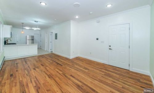 535 Clinton St, East Orange NJ  07018-1031 exterior