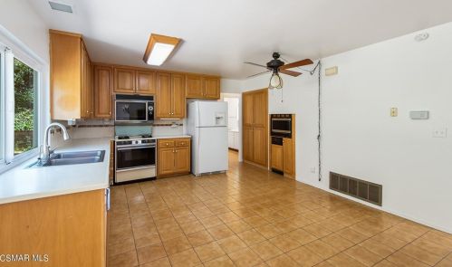 643 Dana Dr, Santa Paula CA  93060-1614 exterior