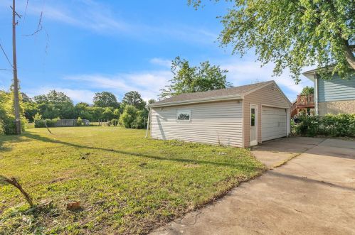 4061 28 Ave, Kenosha WI 53140-2611 exterior