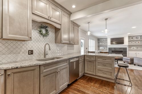 24 Greenbriar Ave, Covington KY  41017-2752 exterior