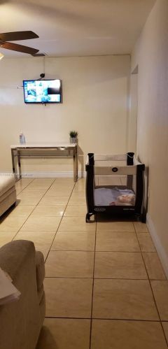 6801 21st St, Hollywood FL  33023-2711 exterior