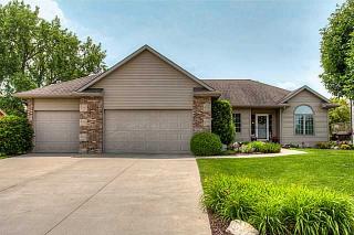 9312 Carmel Dr, Camp Dodge, IA 50131-2820