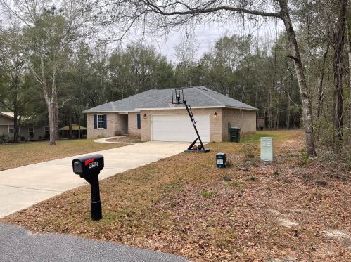 458 Country Club Dr, Defuniak Springs FL  32435-4115 exterior